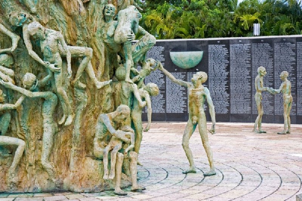 exkursija memorial jama